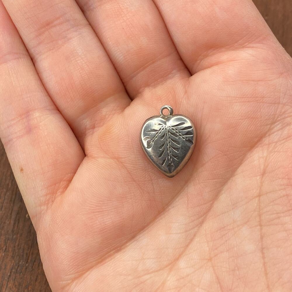 Vintage 925 Sterling "JJr" Initials Leaves Chased Puffy Heart Pendant Charm
